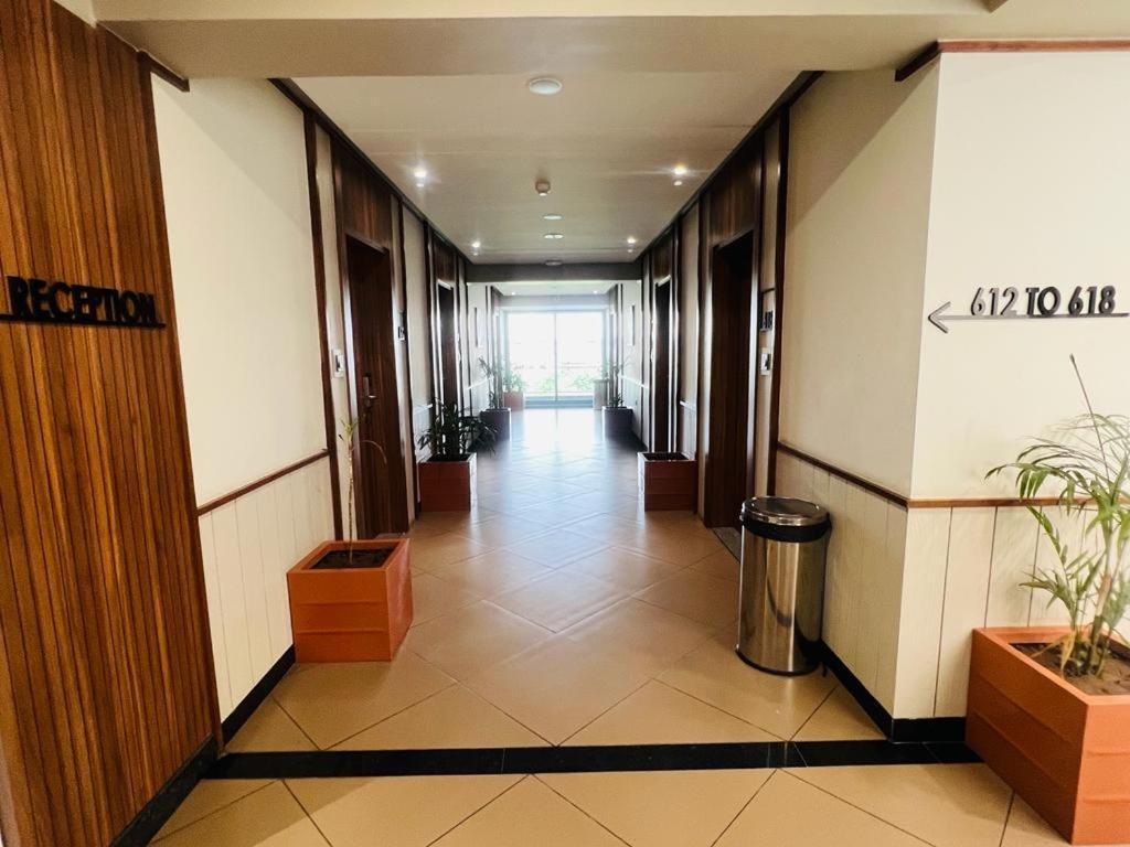 גנדהינאגר The Lemon Grass Hotel מראה חיצוני תמונה