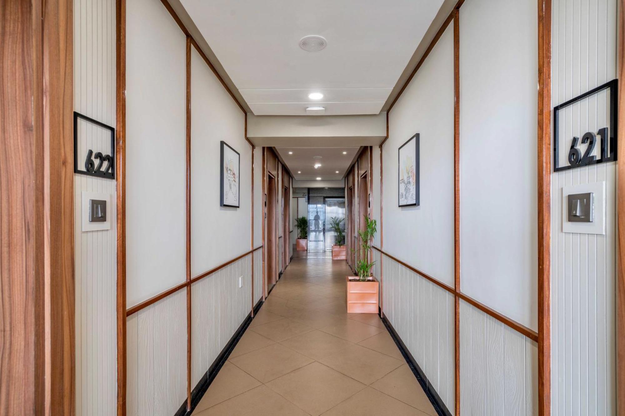 גנדהינאגר The Lemon Grass Hotel מראה חיצוני תמונה